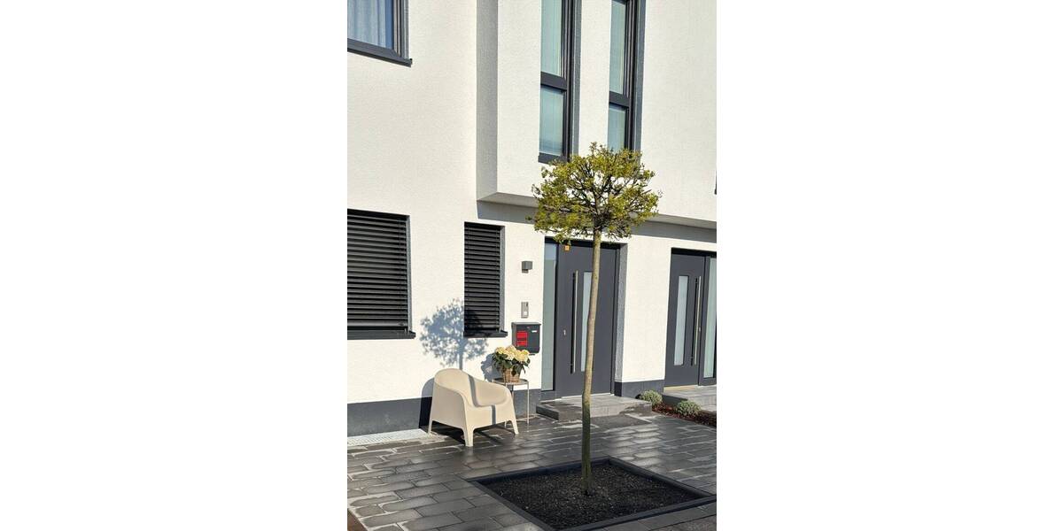 Doppelhaushälfte Neuss Reuschenberg - 4 Zimmer, 157 m&sup2;, 2.650&euro; | Angebot:26892236