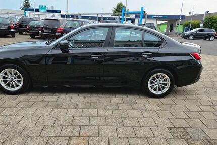 BMW 320 198.000 km 21.950 &euro; Grevenbroich 41515