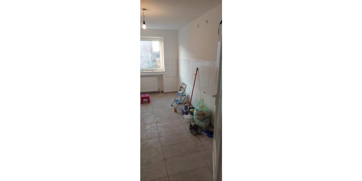 Etagenwohnung Neuss Reuschenberg - 3 Zimmer, 77 m&sup2;, 930&euro; | Angebot:25844077