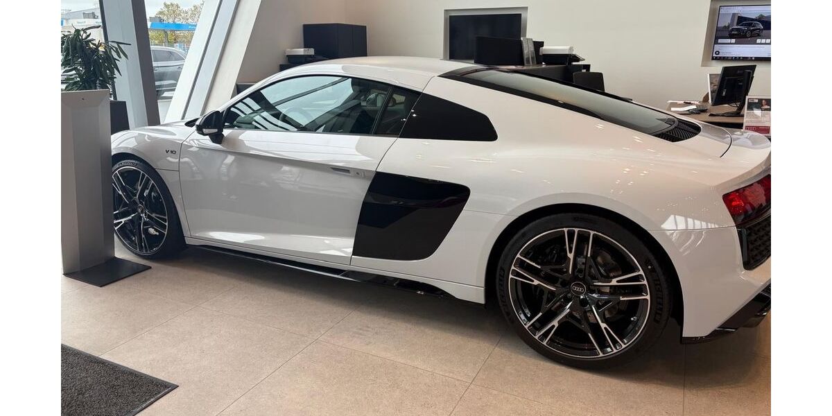 Audi R8 2.000 km 139.900 &euro; Krefeld 47799