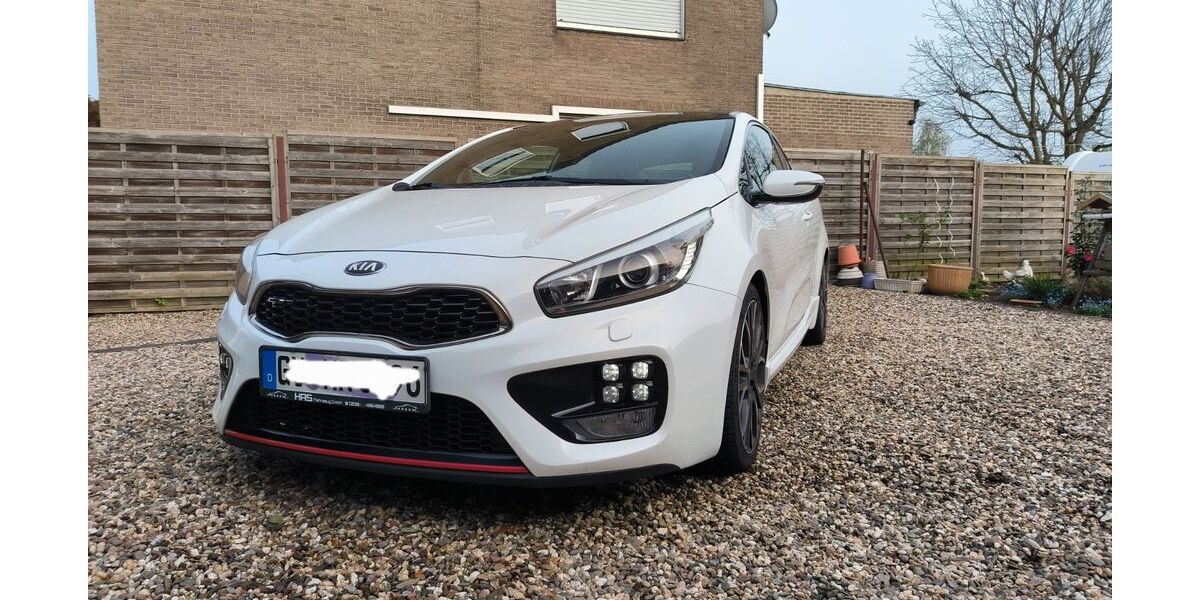 Kia ceed / Ceed 114.000 km 9.400 &euro; Korschenbroich 41352