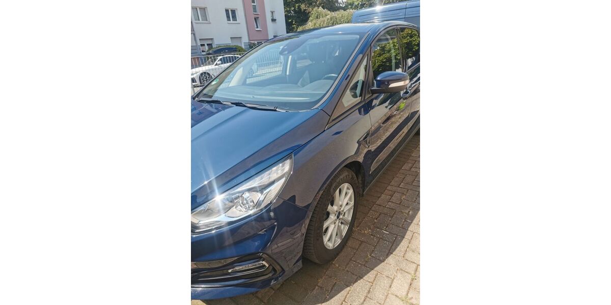 Ford S-Max 158.000 km 14.600 &euro; Duisburg - Alt-Homberg 47198