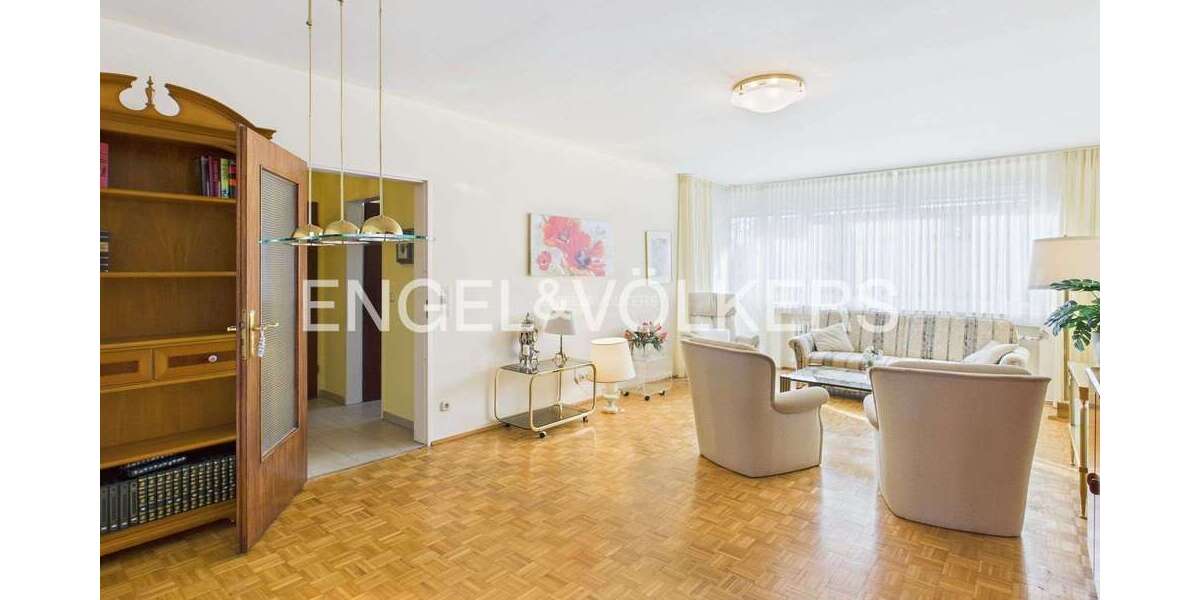 Etagenwohnung Krefeld Cracau - 2 Zimmer, 66 m&sup2;, 165.000&euro; | Angebot:25983776