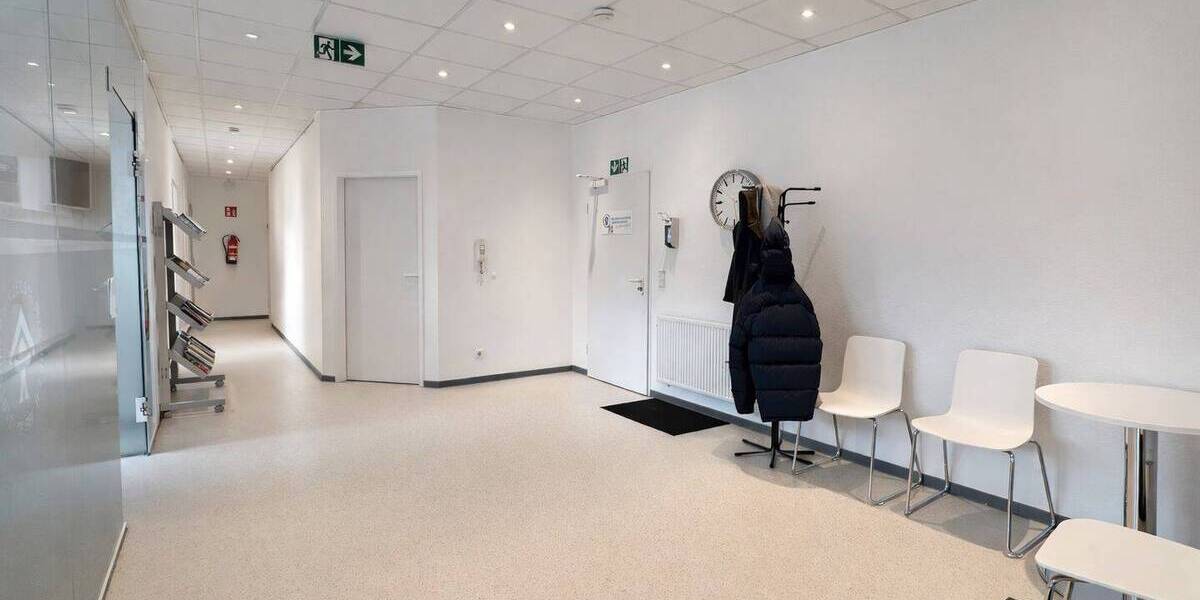 Gewerbeobjekt Krefeld Stadtmitte - 1 Zimmer, 495 m&sup2;, 4.653&euro; | Angebot:26786917