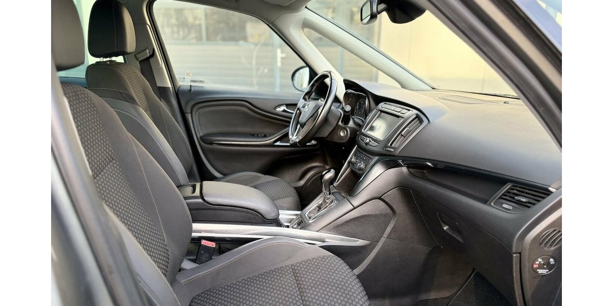 Opel Zafira Innovation / Automatik / Navi / 7 Sitze 95.000 km 14.390 &euro; Mönchengladbach 41066