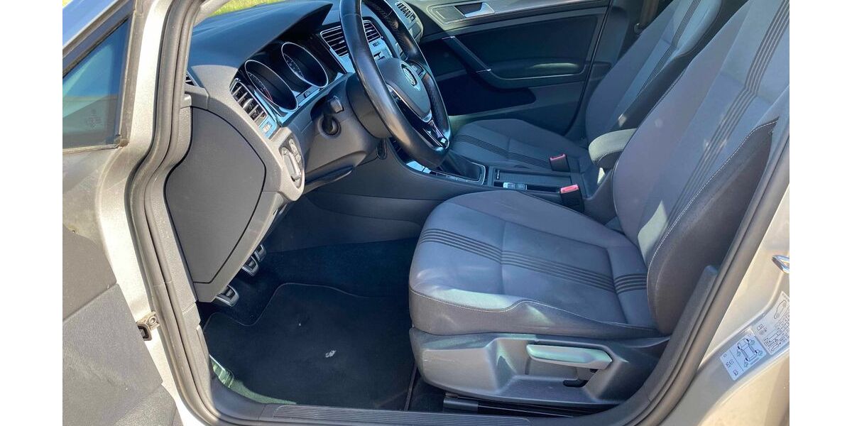 VW Golf 82.000 km 13.000 &euro; Erkelenz 41812