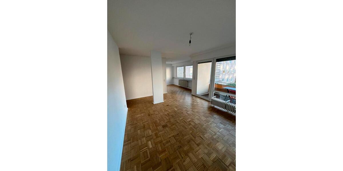 Etagenwohnung Düsseldorf Stadtmitte - 2.5 Zimmer, 65 m&sup2;, 820&euro; | Angebot:26680686