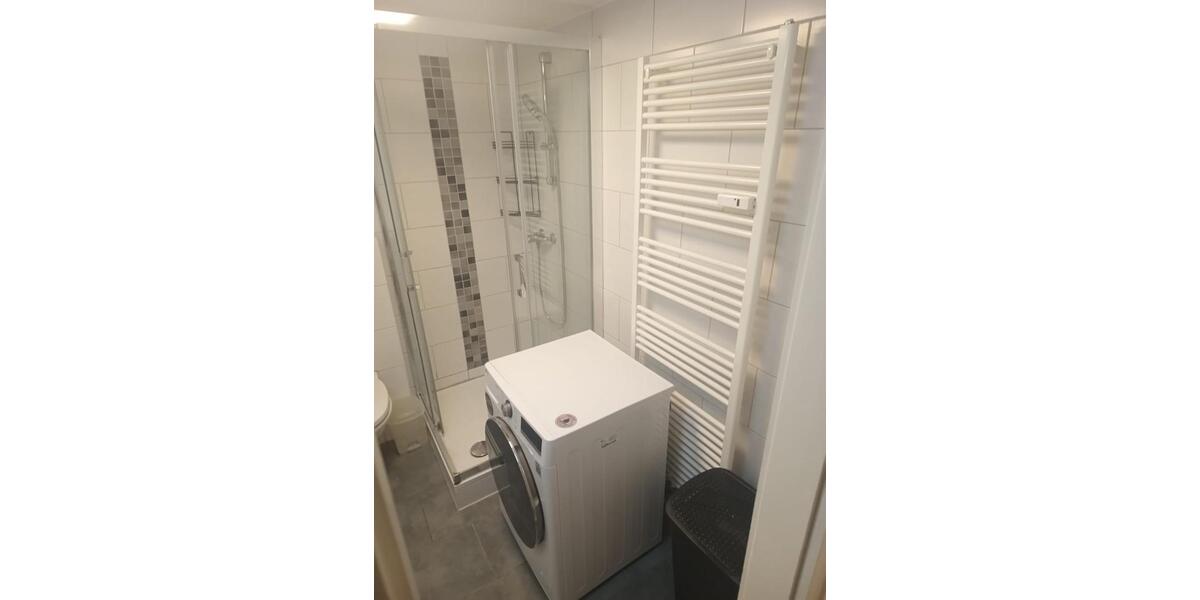 Dachgeschoßwohnung Krefeld - 1 Zimmer, 41 m&sup2;, 600&euro; | Angebot:25968676