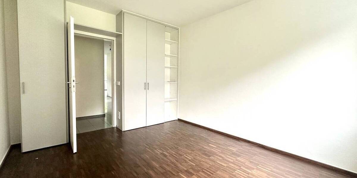 Etagenwohnung Neuss Gnadental - 4 Zimmer, 140 m&sup2;, 1.550&euro; | Angebot:26641440