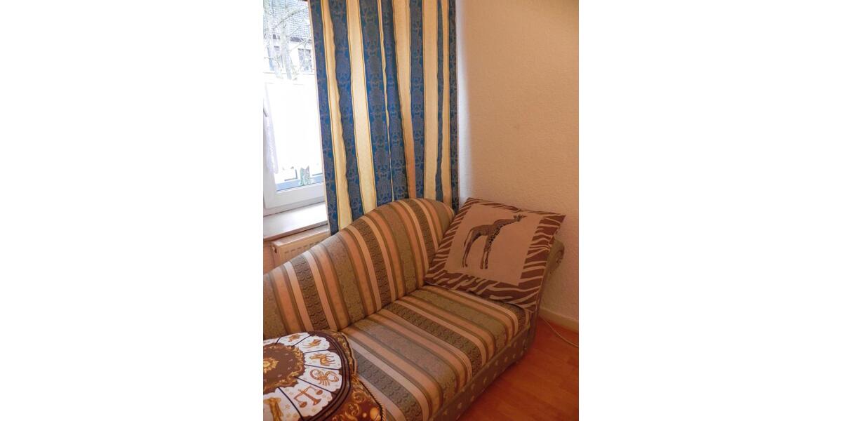 Etagenwohnung Krefeld - 1.5 Zimmer, 30 m&sup2;, 530&euro; | Angebot:26022972