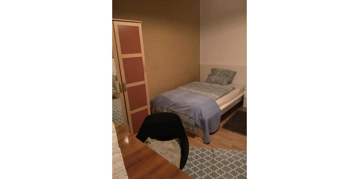 Etagenwohnung Düsseldorf Stadtbezirk 10 - 1 Zimmer, 30 m&sup2;, 510&euro; | Angebot:25931869