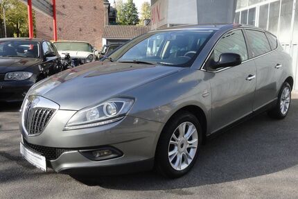 Lancia Delta 167.000 km 4.900 &euro; Neuss 41462