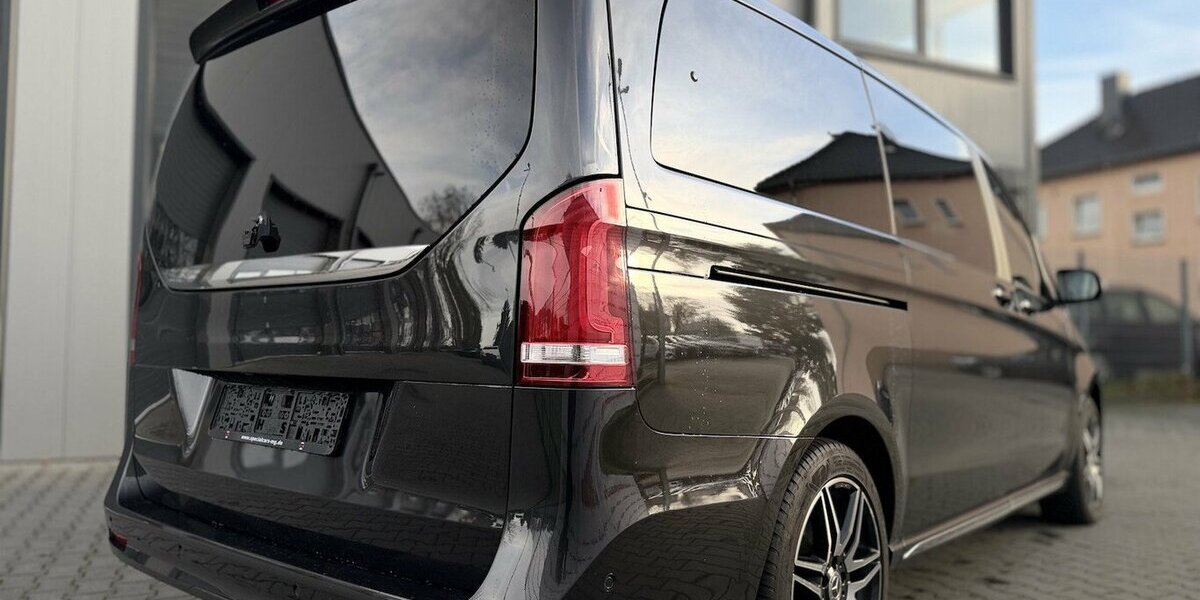 Mercedes-Benz V 300 d lang /4matic/ AMG / 8 Sitze/Pano/ El.tür 55.000 km 59.900 &euro; Mönchengladbach 41066