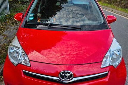 Toyota Verso-S 47.800 km 7.850 &euro; Duisburg 47226