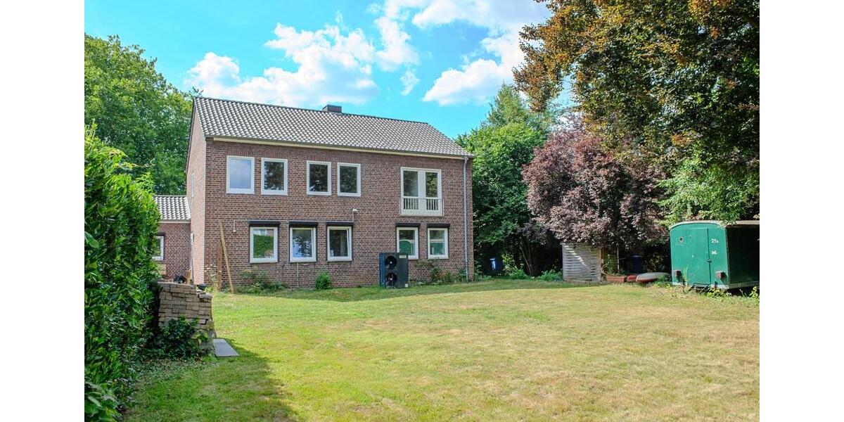 Einfamilienhaus Brüggen - 9 Zimmer, 200 m&sup2;, 450.000&euro; | Angebot:23836303