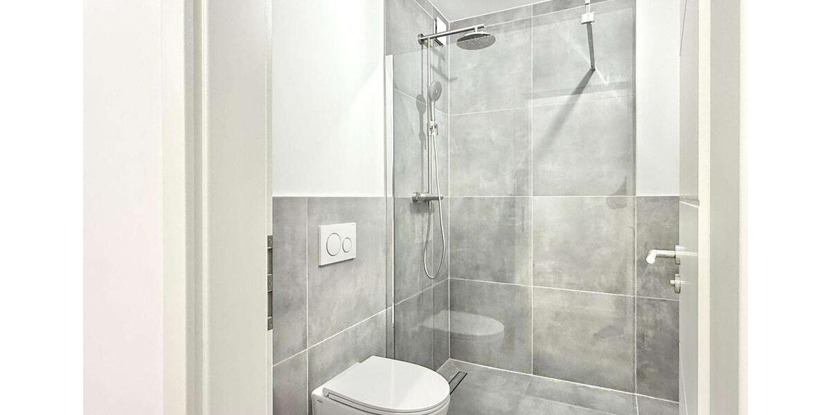 Erdgeschoßwohnung Düsseldorf Stadtbezirk 9 - 4 Zimmer, 168 m&sup2;, 2.500&euro; | Angebot:25812496