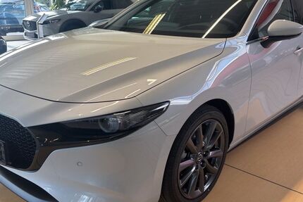 Mazda 3 5.333 km 26.391 &euro; Neuss 41464