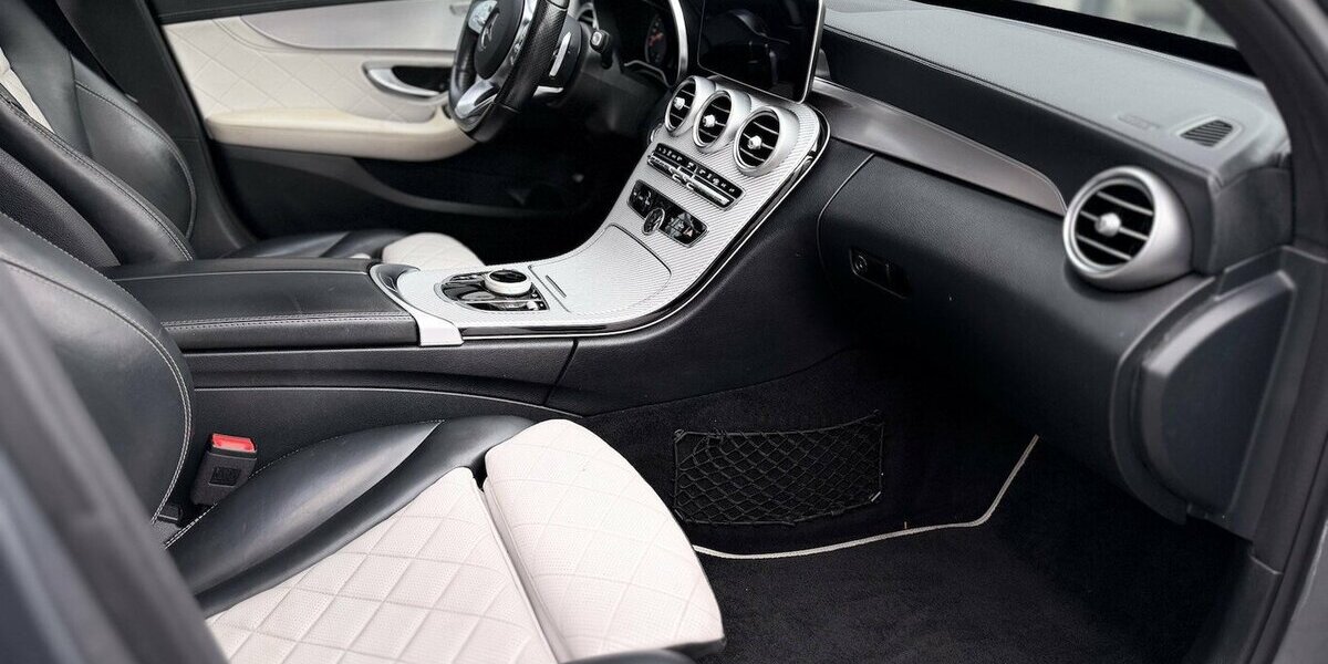 Mercedes-Benz C 220 Designo / AMG / LED / 360° Cam / Allrad 220.000 km 20.990 &euro; Mönchengladbach 41066