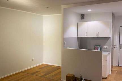 Wohnung Düsseldorf Unterbilk - 1 Zimmer, 33 m&sup2;, 725&euro; | Angebot:23602652