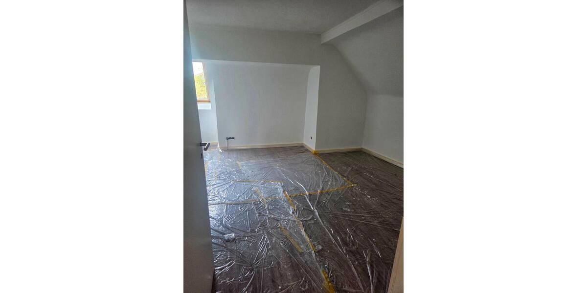Dachgeschoßwohnung Neuss Augustinusviertel - 5 Zimmer, 100 m&sup2;, 1.150&euro; | Angebot:26231135