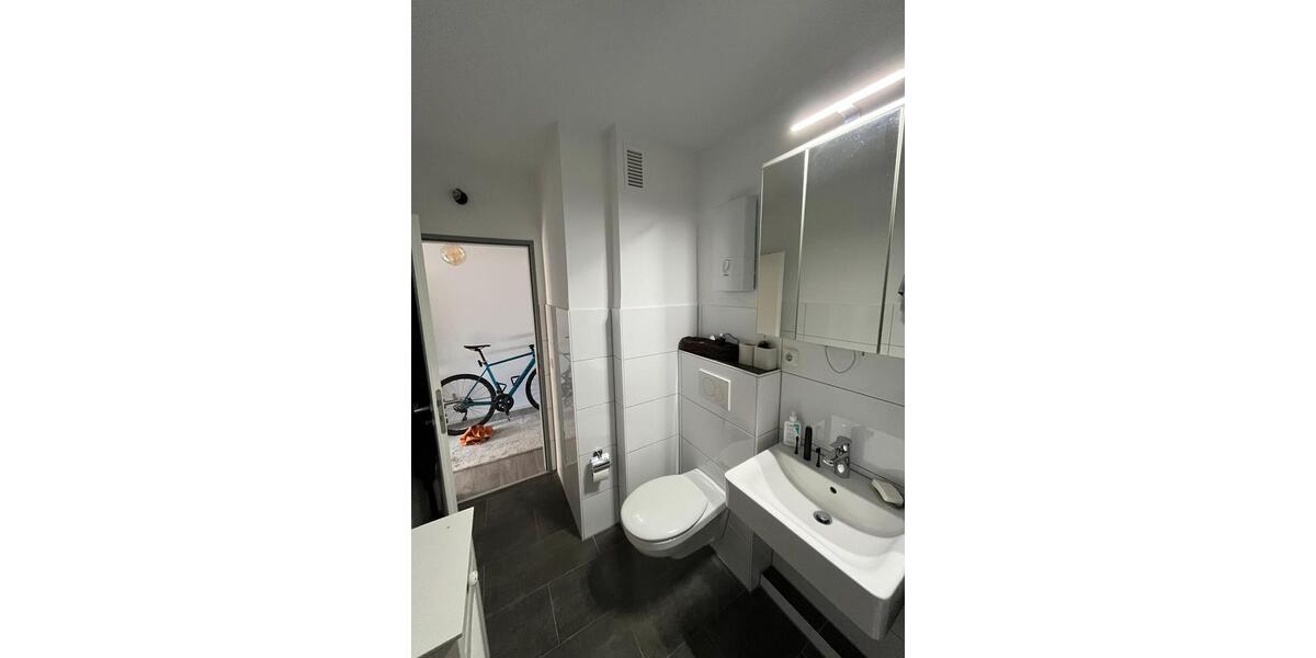 Etagenwohnung Viersen Hülsdonk - 1 Zimmer, 50 m&sup2;, 650&euro; | Angebot:26461469