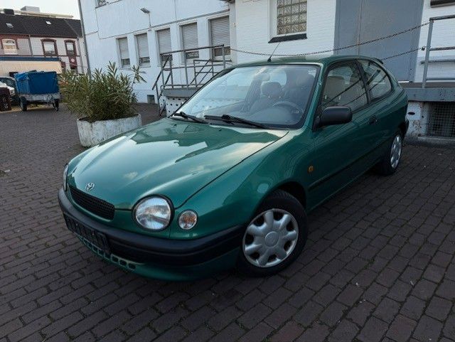 Toyota Corolla 172.000 km 2.499 &euro; Mönchengladbach 41238