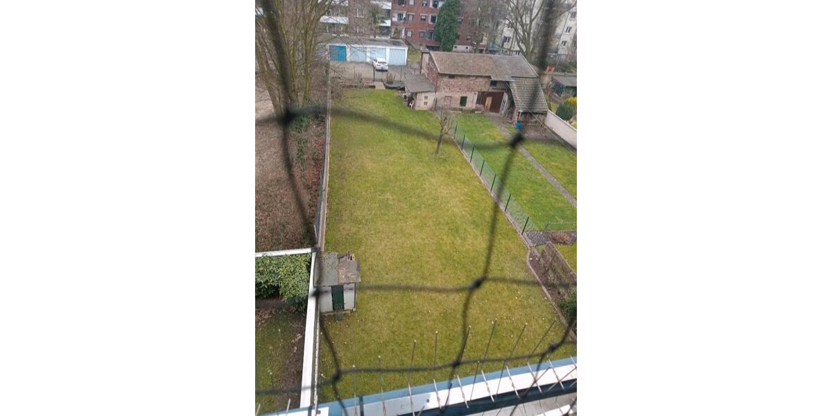 Etagenwohnung Neuss - 1 Zimmer, 25 m&sup2;, 200&euro; | Angebot:24532103