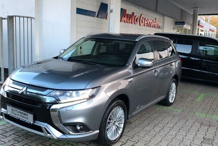 Mitsubishi Plug-in Hybrid Outlander 113.000 km 19.950 &euro; Krefeld 47807