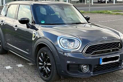 Mini Countryman SE (Cooper) 47.679 km 21.500 &euro; Willich 47877