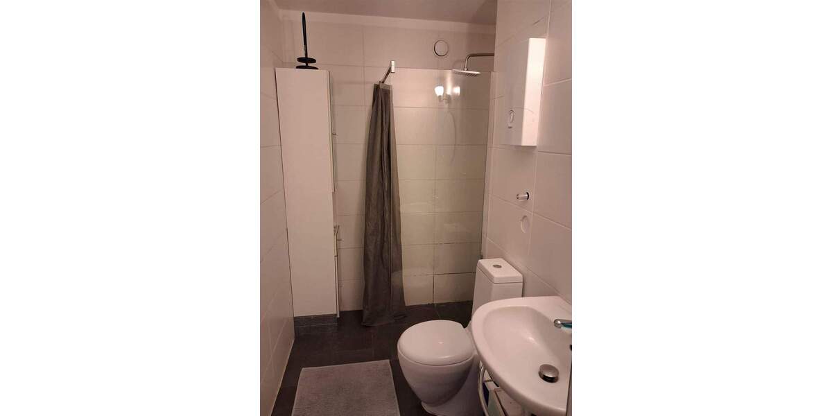 Etagenwohnung Krefeld Uerdingen - 4 Zimmer, 97 m&sup2;, 200.000&euro; | Angebot:25910710