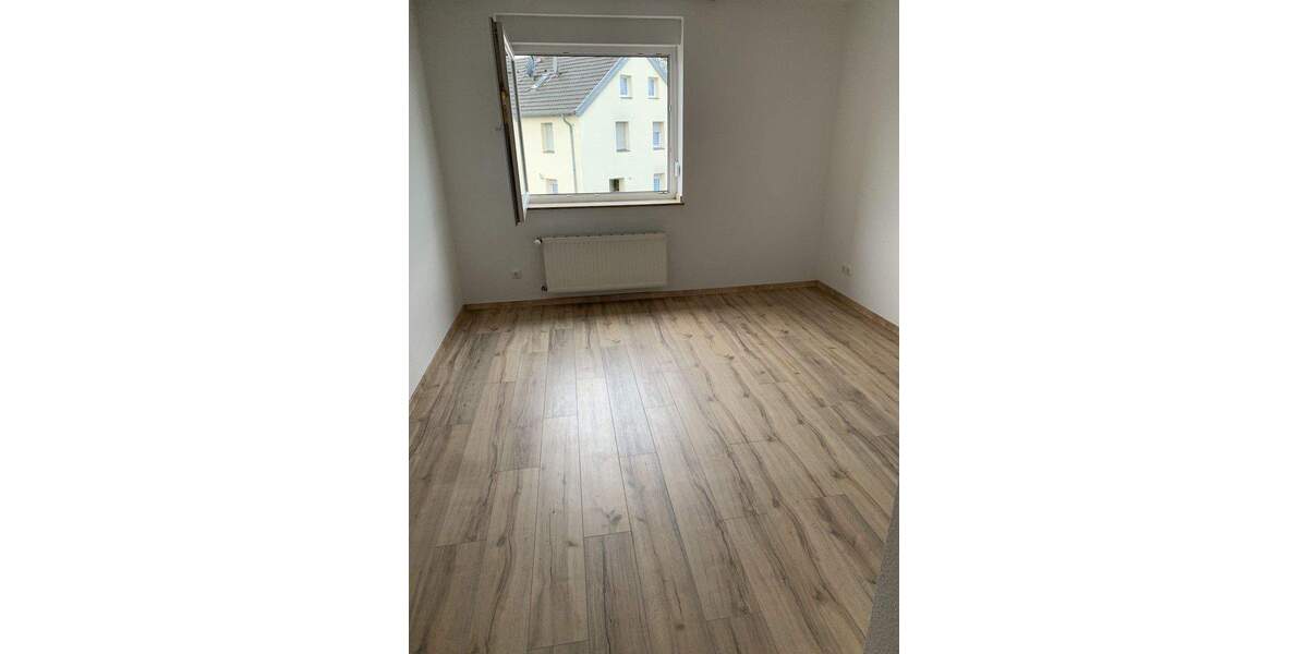 Etagenwohnung Viersen Dülken - 2 Zimmer, 61 m&sup2;, 155.000&euro; | Angebot:25657456