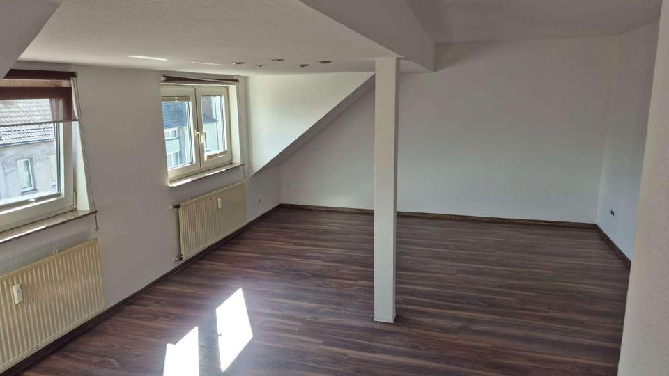 Etagenwohnung Duisburg Mittelmeiderich - 2 Zimmer, 71 m&sup2;, 565&euro; | Angebot:25974846