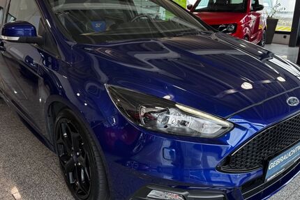 Ford Focus 103.490 km 15.490 &euro; Dormagen 41540