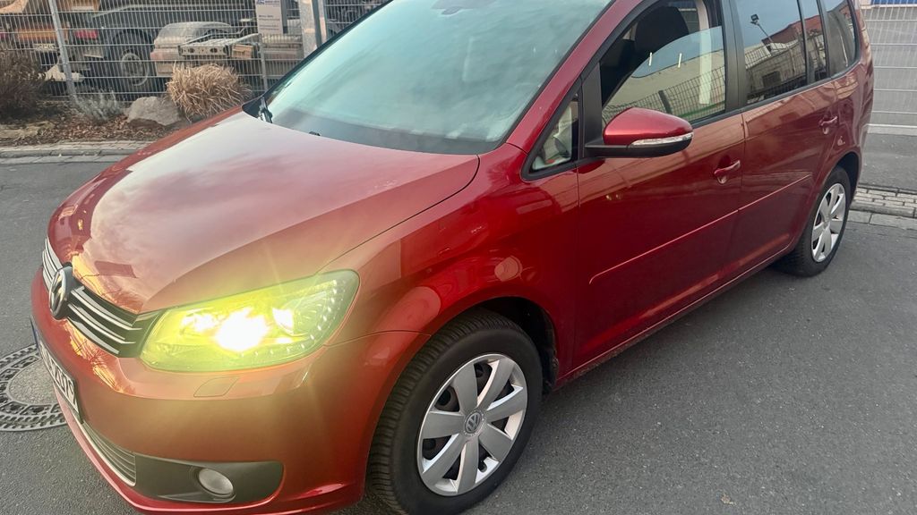 VW Touran 149.999 km 4.999 &euro; Dormagen 41540