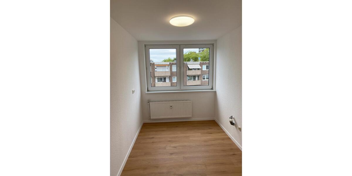 Dachgeschoßwohnung Duisburg Angerhausen - 2.5 Zimmer, 58 m&sup2;, 410&euro; | Angebot:26619998