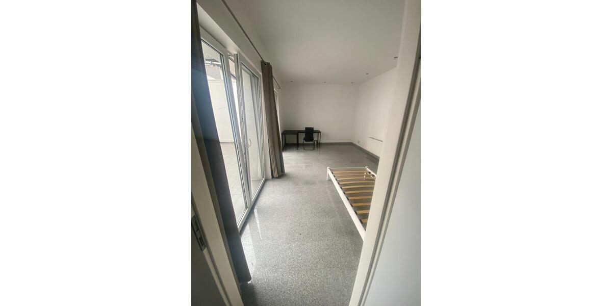 Erdgeschoßwohnung Mönchengladbach - 1 Zimmer, 20 m&sup2;, 455&euro; | Angebot:25177743
