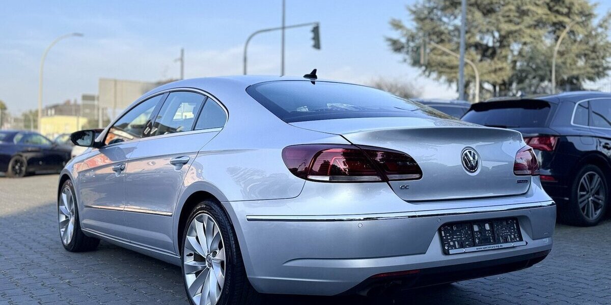 VW Passat CC Highline/Autom,/ Leder/PANO/5 Sitze 180.000 km 10.490 &euro; Mönchengladbach 41066