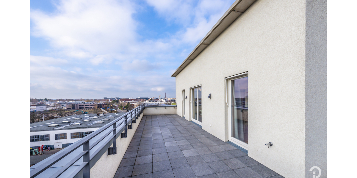 Wohnen in hochwertigem Ambiente mit internationalem Flair. Möblierte 2 Zimmer-Dachterrassen-Wohnung - Einfamilienhaus Düsseldorf Heerdt | Angebot:26645368