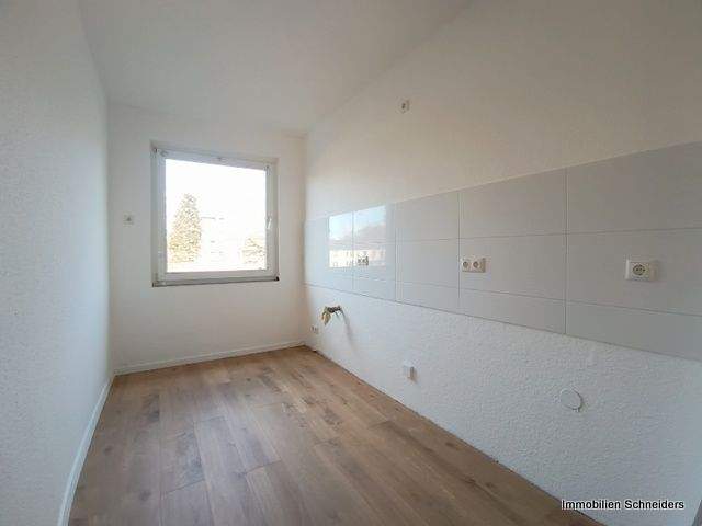 Etagenwohnung Duisburg Untermeiderich - 2 Zimmer, 61 m&sup2;, 500&euro; | Angebot:26106534