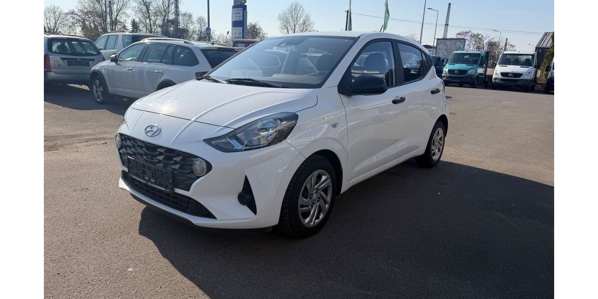 Hyundai i10 48.917 km 7.616 &euro; neuss 41469