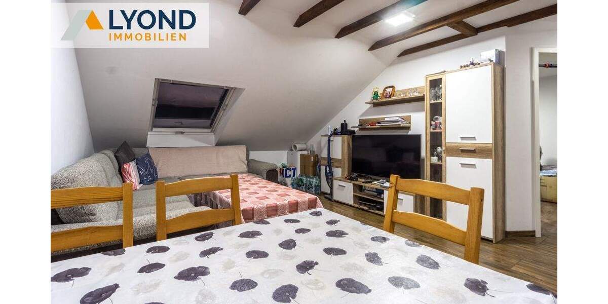 Etagenwohnung Moers Repelen - 4 Zimmer, 90 m&sup2;, 145.000&euro; | Angebot:25676842