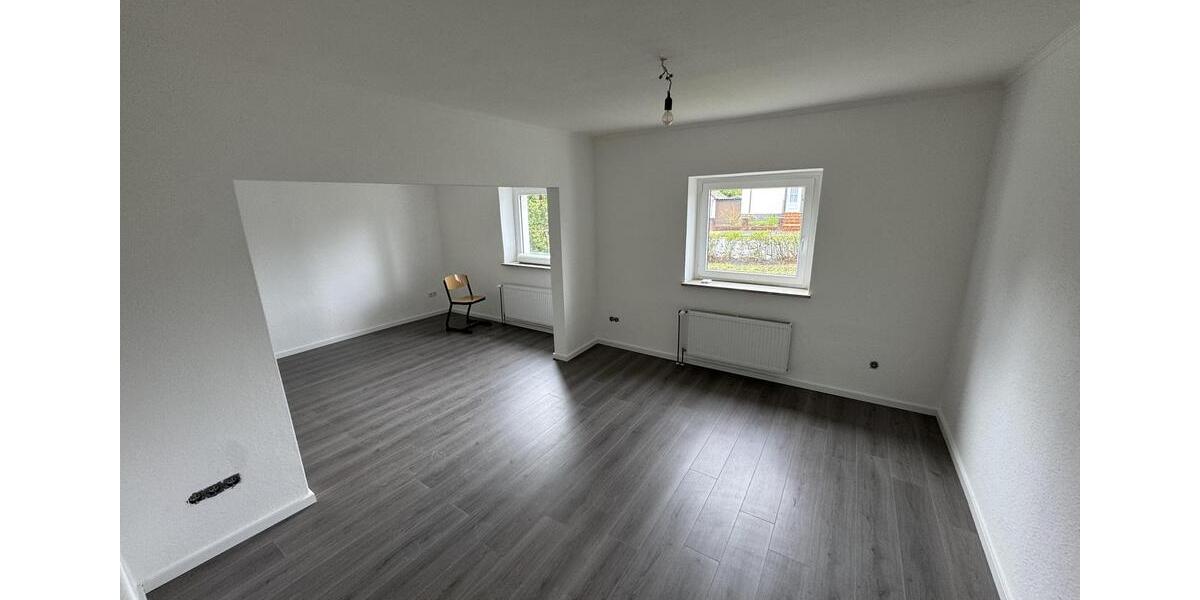 Erdgeschoßwohnung Duisburg Hochheide - 2.5 Zimmer, 80 m&sup2;, 880&euro; | Angebot:25894572