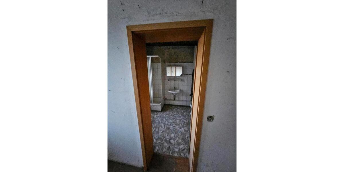 Mehrfamilienhaus, Wohnhaus Neuss Reuschenberg - 8 Zimmer, 140 m&sup2;, 149.998&euro; | Angebot:26111174