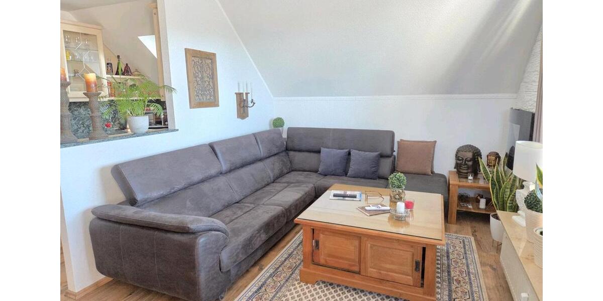 Dachgeschoßwohnung Krefeld Cracau - 3 Zimmer, 85 m&sup2;, 140.000&euro; | Angebot:26084764