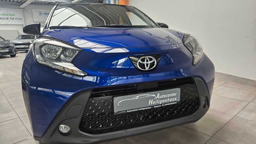 Toyota Aygo (X) 12.730 km 15.980 &euro; Heiligenhaus 42579
