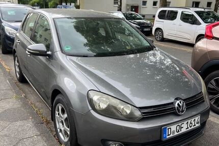 VW Golf 293.199 km 2.900 &euro; Düsseldorf 40627