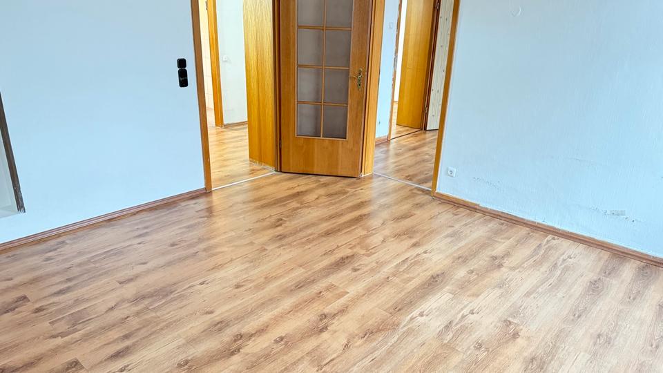 Etagenwohnung Duisburg Rheinhausen - 2 Zimmer, 60 m&sup2;, 625&euro; | Angebot:26036957