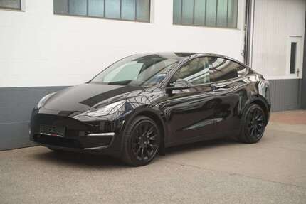 Tesla Model Y 52.780 km 33.950 &euro; Mönchengladbach 41236