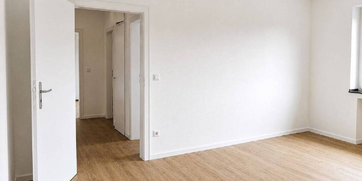 Etagenwohnung Krefeld Cracau - 3 Zimmer, 88 m&sup2;, 600&euro; | Angebot:26885797