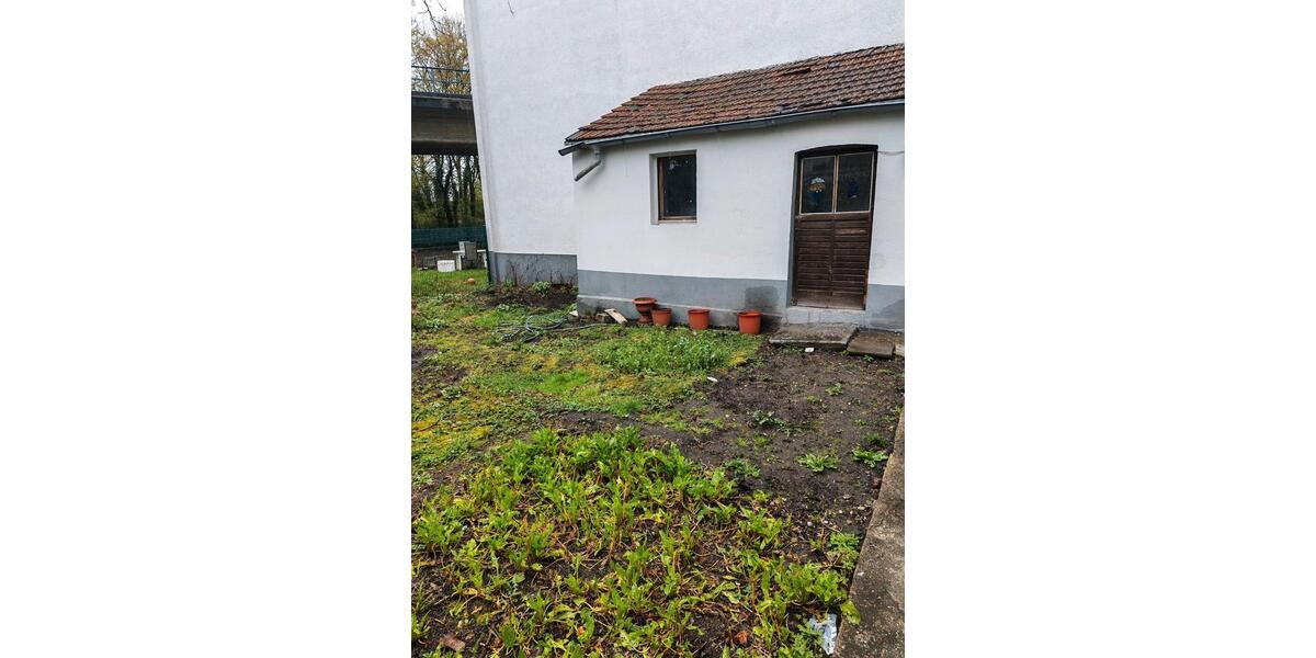 Einfamilienhaus Düsseldorf Stadtbezirk 6 - 5 Zimmer, 120 m&sup2;, 2.000&euro; | Angebot:25840035